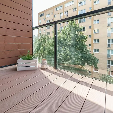 Apartment Cozy And Spacious-golden Apartment-city Center&s42